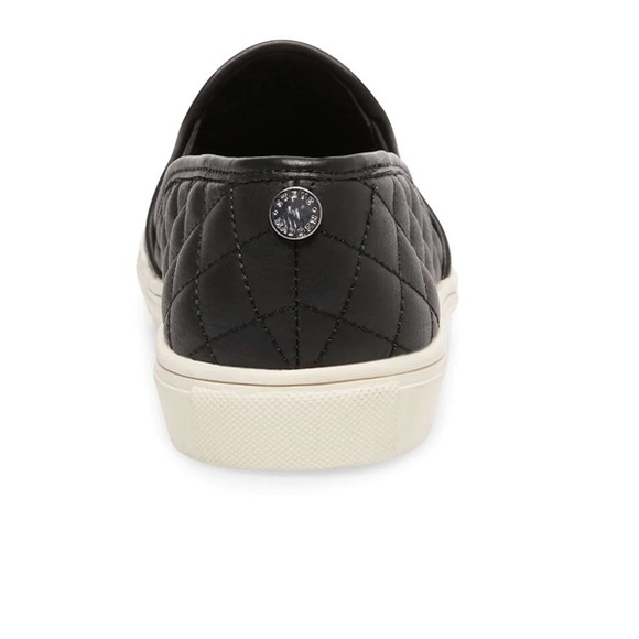 Steve Madden black slip on shoes nwt - Picture 3 of 11